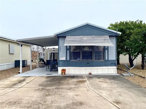 705 Pine Avenue, Mission, TX 78572