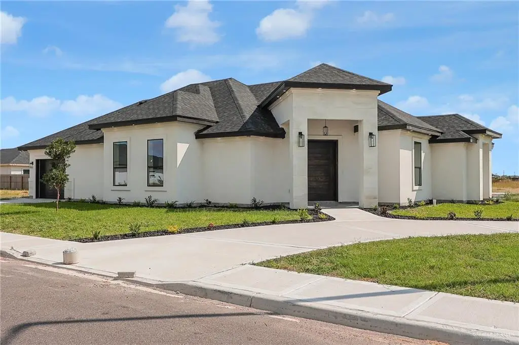 1038 Lola, Alamo, TX 78516 - Image #1