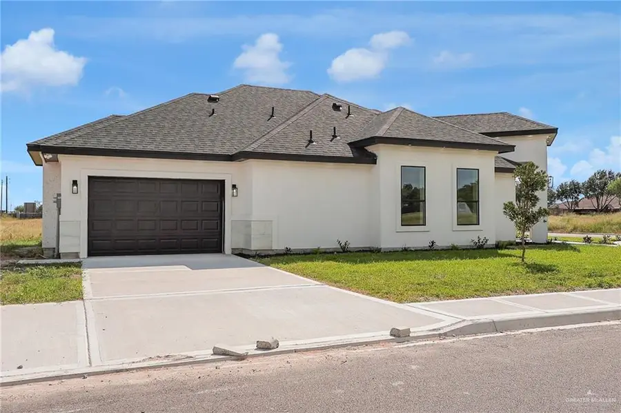 1038 Lola, Alamo, TX 78516 - Image #2