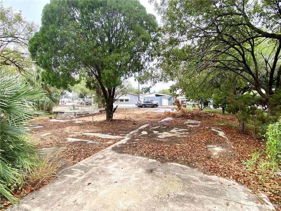 5004 Glenda Avenue, McAllen, TX 78501 - Image #2