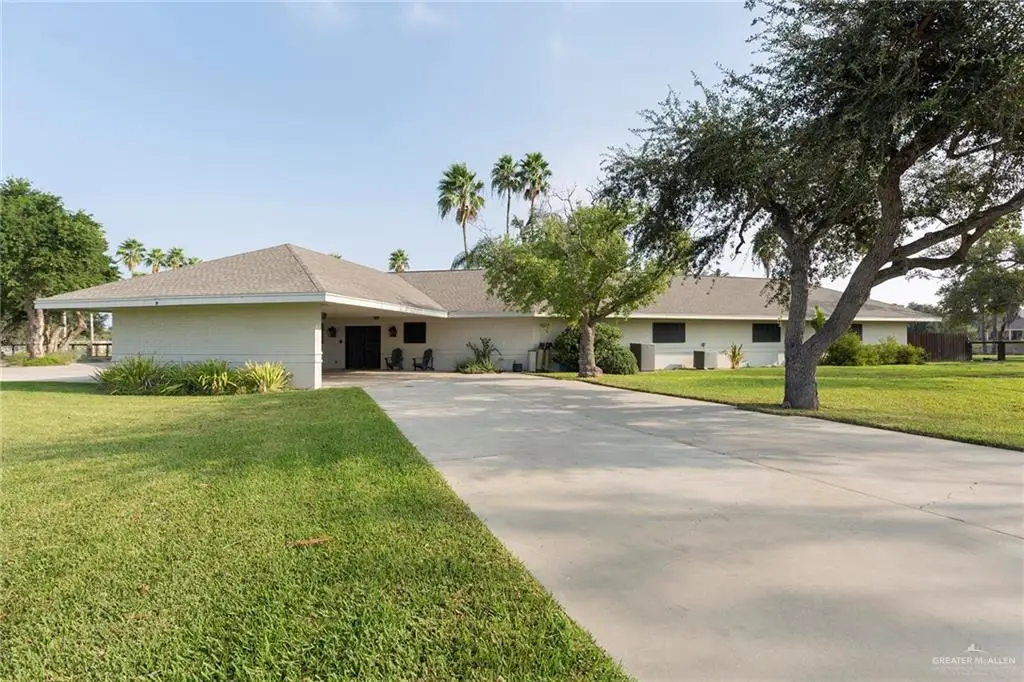 1061 Lion Lake Drive S, Weslaco, TX 78596 - Image #1