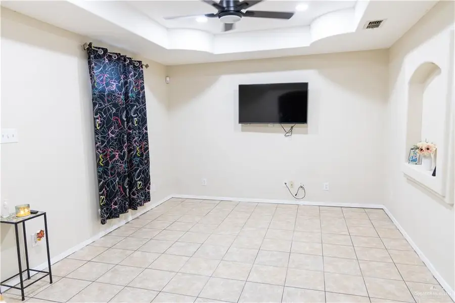 413 W Adams Avenue, Alton, TX 78573 - Image #2