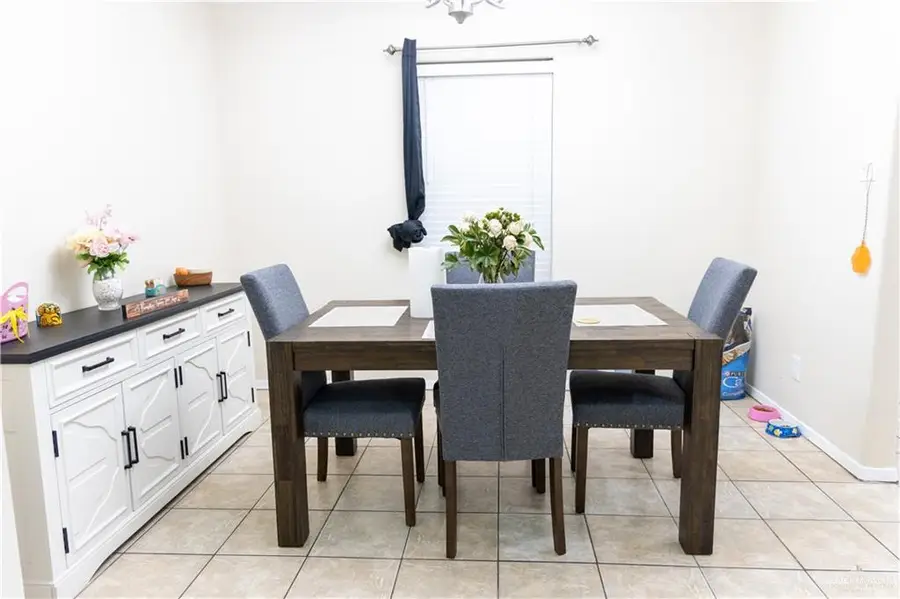 413 W Adams Avenue, Alton, TX 78573 - Image #3