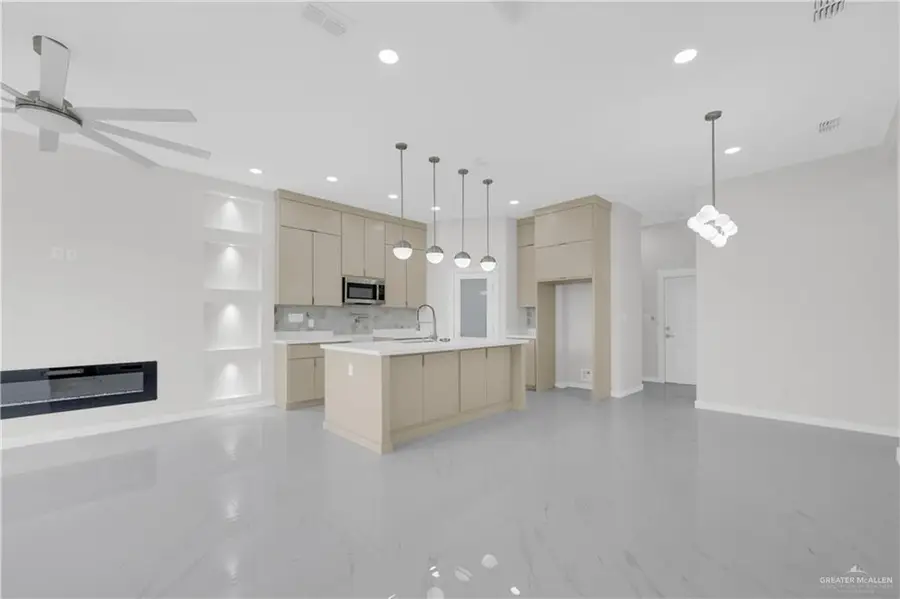 3817 Santo Cielo Street, Weslaco, TX 78596 - Image #3