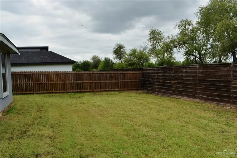 5508 Duke Avenue, Mission, TX 78573 - Image #3