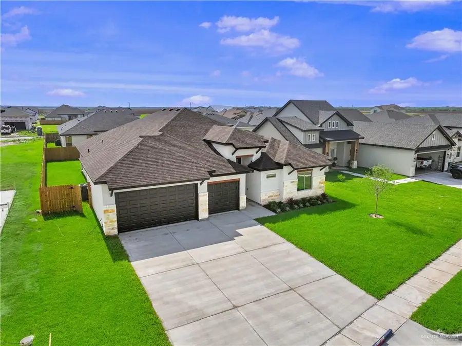 515 Oriole Drive, Los Fresnos, TX 78566 - Image #2
