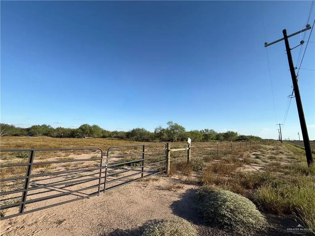 19304 Villa Hermosa Drive, La Joya, TX 78560 - Image #1