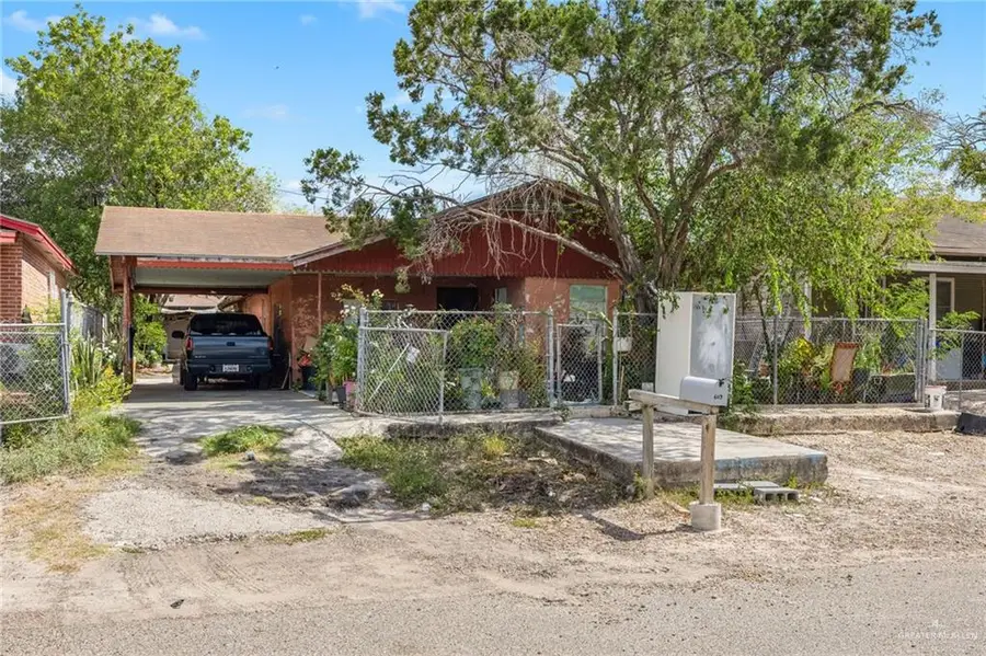607 N Texas Street, Rio Grande City, TX 78582 - Image #2