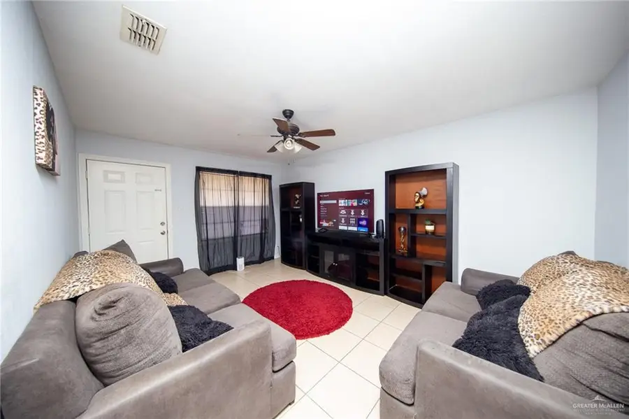 215 W Martha Louise Avenue, Edinburg, TX 78539 - Image #2