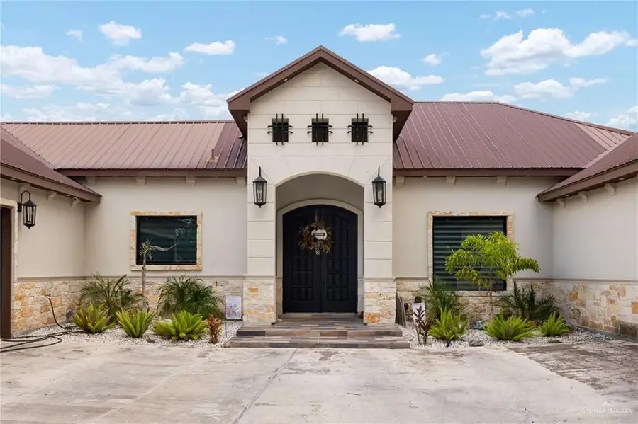 1320 S Cesar Chavez Road, Edinburg, TX 78542 - Image #3