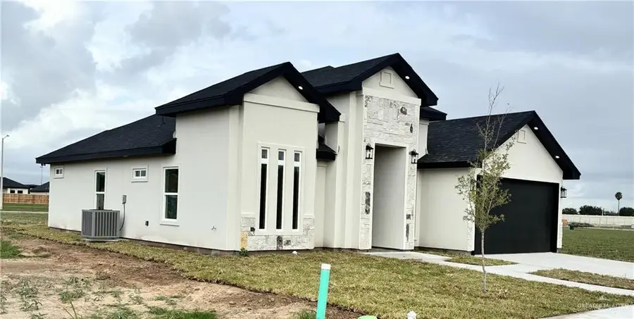 2413 N Venice Avenue N, Edinburg, TX 78542 - Image #3