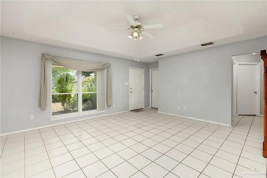 1711 Sun Street, Mission, TX 78572 - Image #2