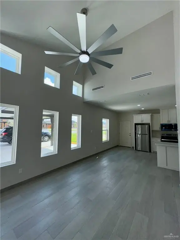 1001 Hidden Hills Street, Mission, TX 78572 - Image #2