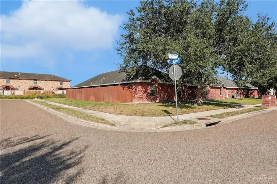 1821 W Portales Drive, Edinburg, TX 78541 - Image #3