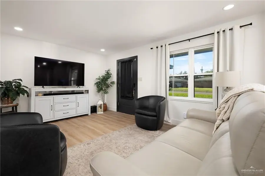 1104 Stone Street, Weslaco, TX 78596 - Image #3