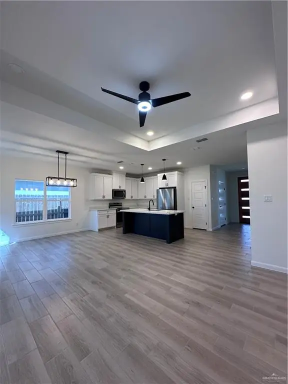 10925 N Sugar Bear Drive, Edinburg, TX 78541 - Image #2