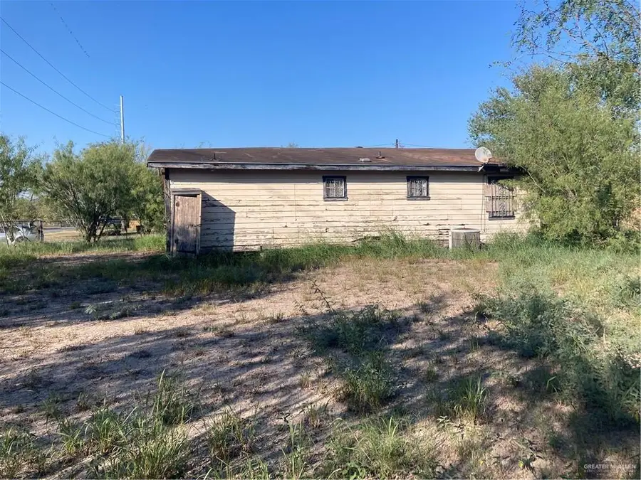 2517 Gloria Avenue, McAllen, TX 78503 - #3
