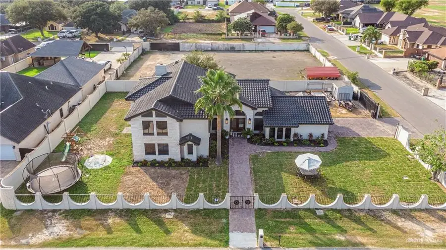 805 Durango Street, Mission, TX 78572 - Image #2