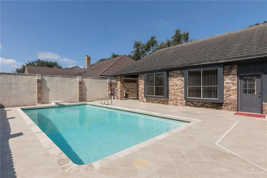 305 Cardinal Avenue, McAllen, TX 78504 - Image #3