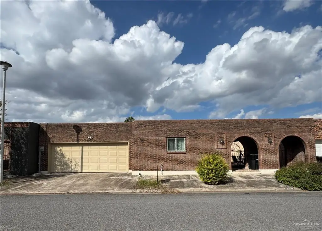 700 E Kerria Avenue E, McAllen, TX 78501 - Image #1