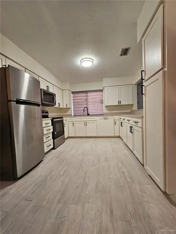 508 W Iris Avenue, McAllen, TX 78501 - Image #3