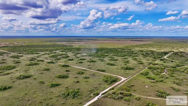 327.27 Cr 313 N, Encino, TX 78353