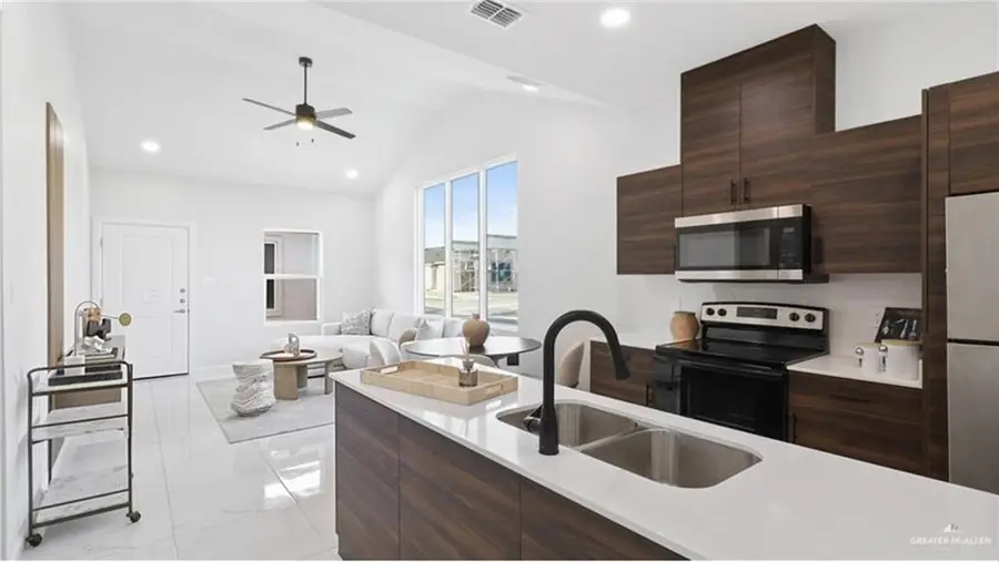 3501 Jessica Lane #1, Weslaco, TX 78596 - Image #2