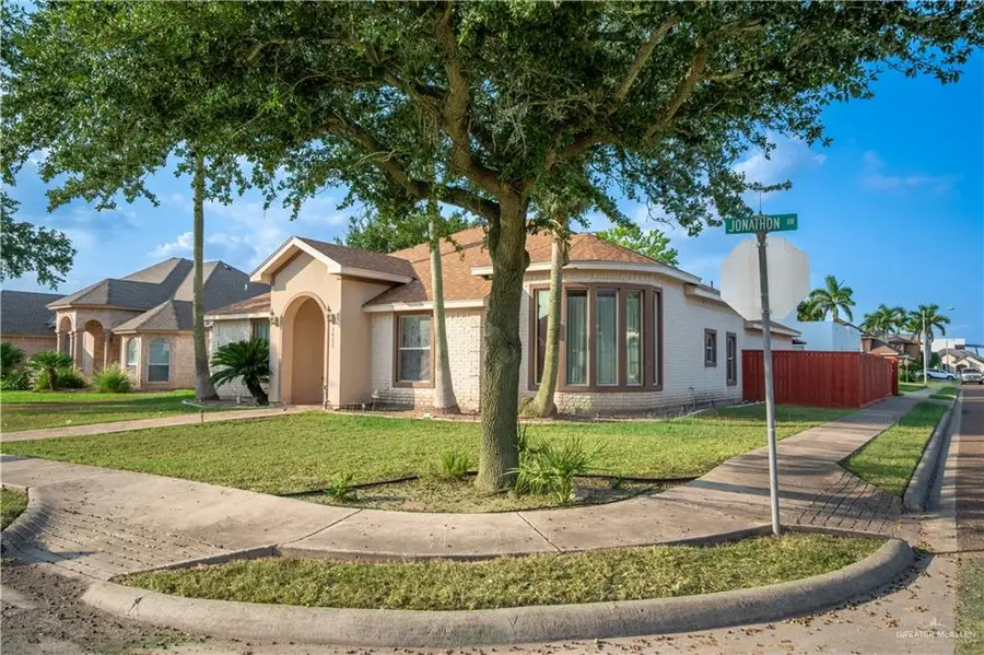 1911 Jonathon Drive, Mission, TX 78572 - Image #2