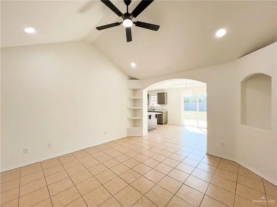 301 Maiele Circle, San Juan, TX 78589 - #3