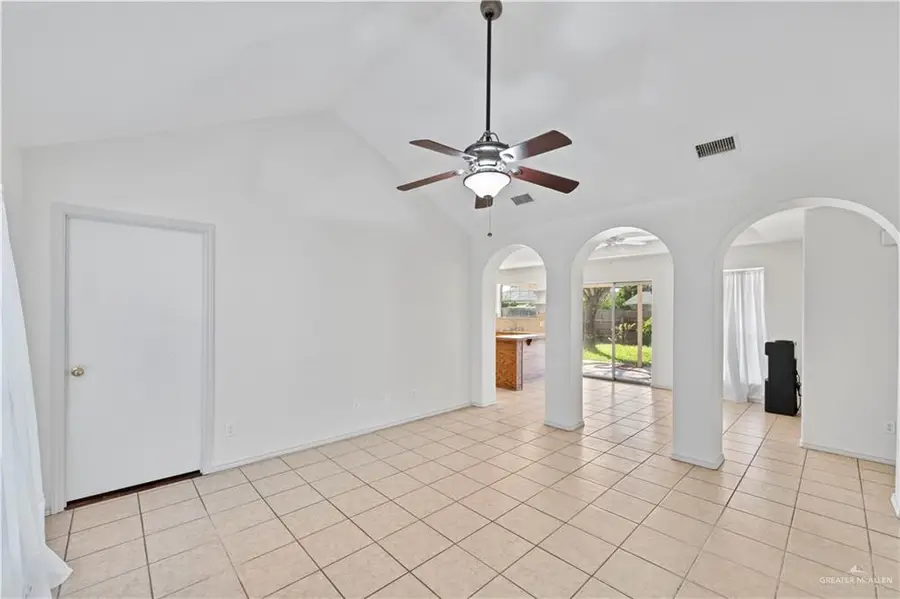 8512 S Morelos, Pharr, TX 78577 - Image #3