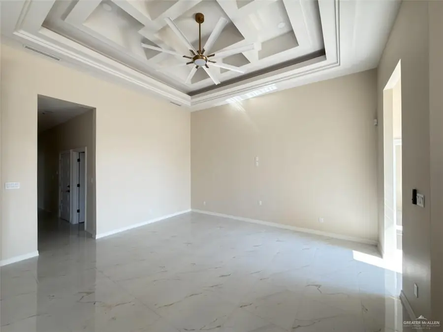 910 E 38th Street, San Juan, TX 78589 - Image #3