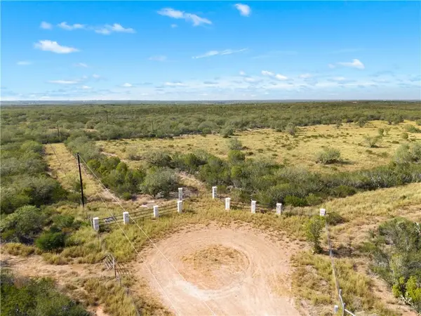 140 Paseo De La Mulada Road, Rio Grande City, TX 78582