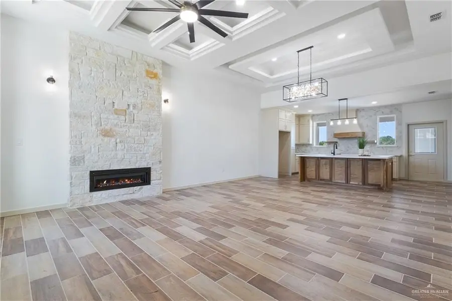 3101 N Alyna Avenue, Edinburg, TX 78541 - Image #2