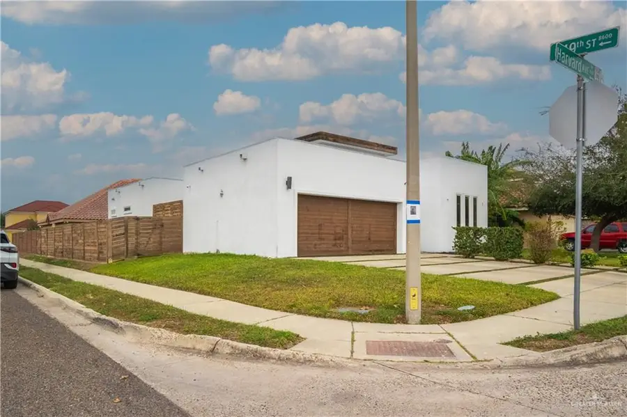 1824 Harvard Avenue, McAllen, TX 78504 - Image #2