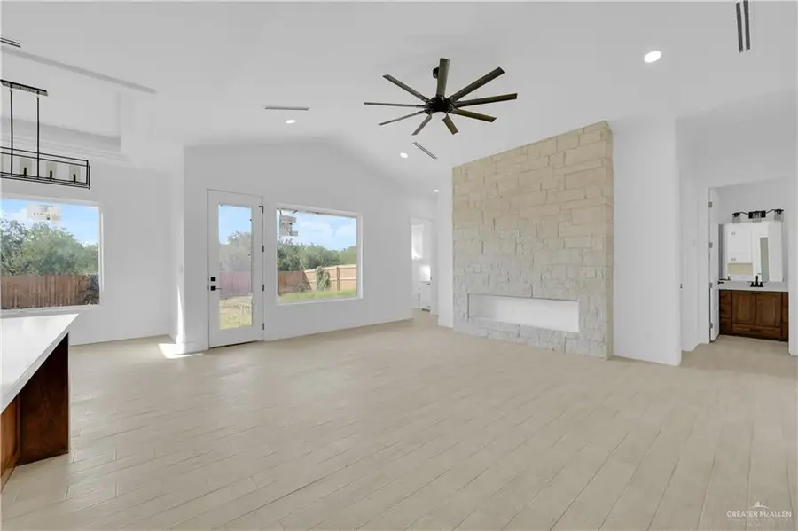 2610 Sunrise Lane, Weslaco, TX 78596 - #2