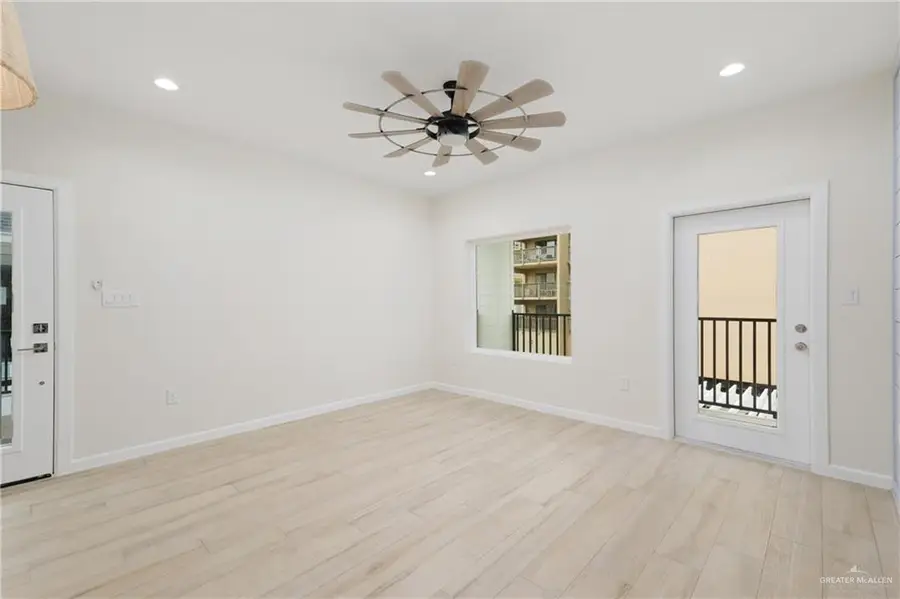 115 E Marlin Street #D, South Padre Island, TX 78597 - Image #3