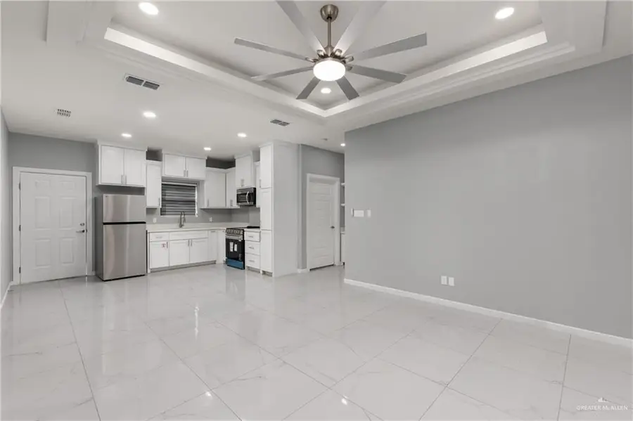 917 E Deluxe Street #B, Alamo, TX 78589 - Image #3