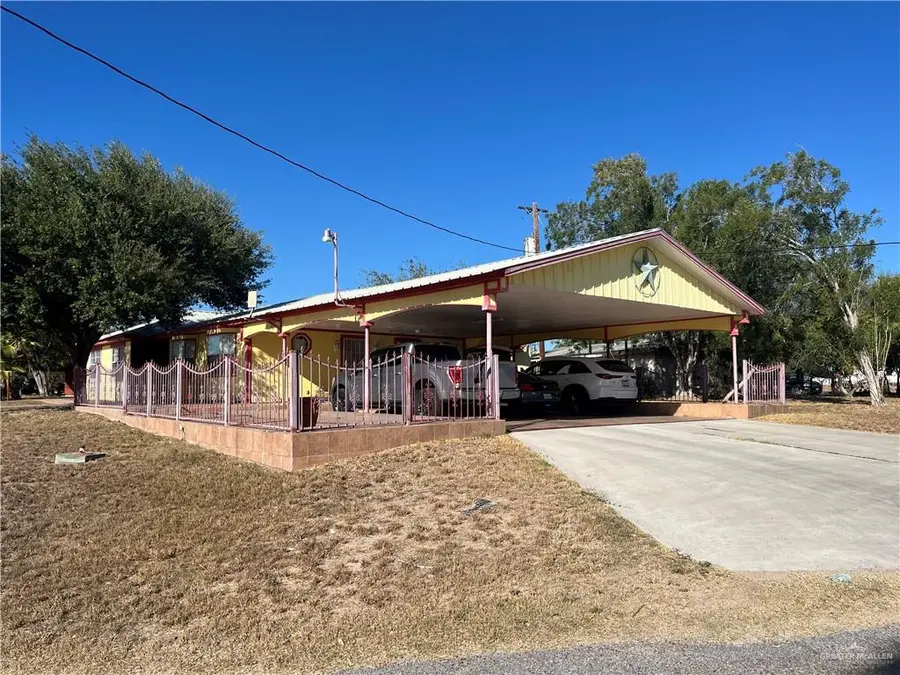 27 Las Palmas Road, Zapata, TX 78076 - Image #2