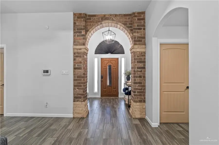 203 S Palo Blanco Lane, Weslaco, TX 78596 - Image #3