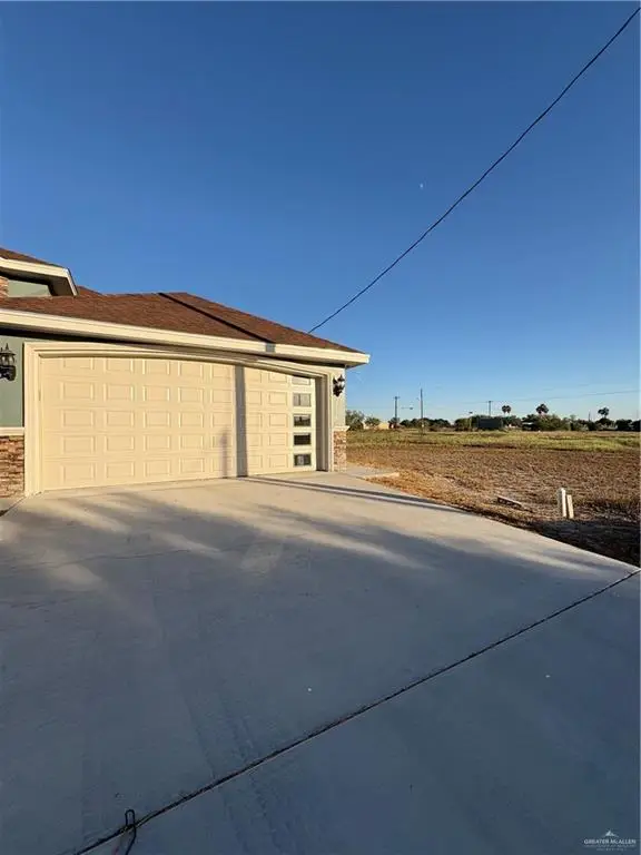 104 Los Altos Street, Roma, TX 78584 - Image #2