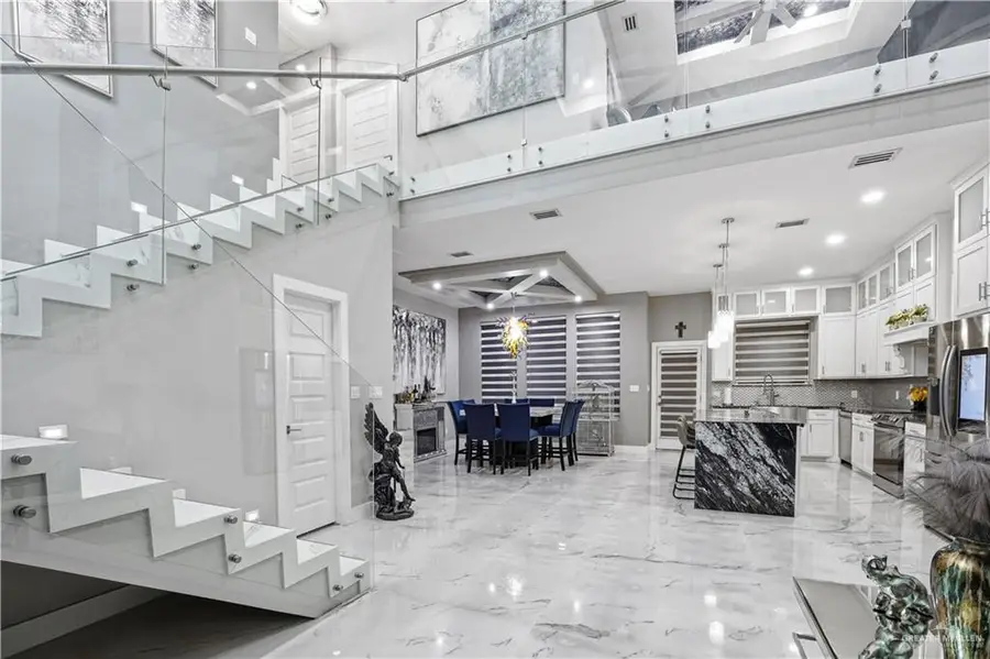 1917 W 25th 1/2 Street, Mission, TX 78574 - Image #3