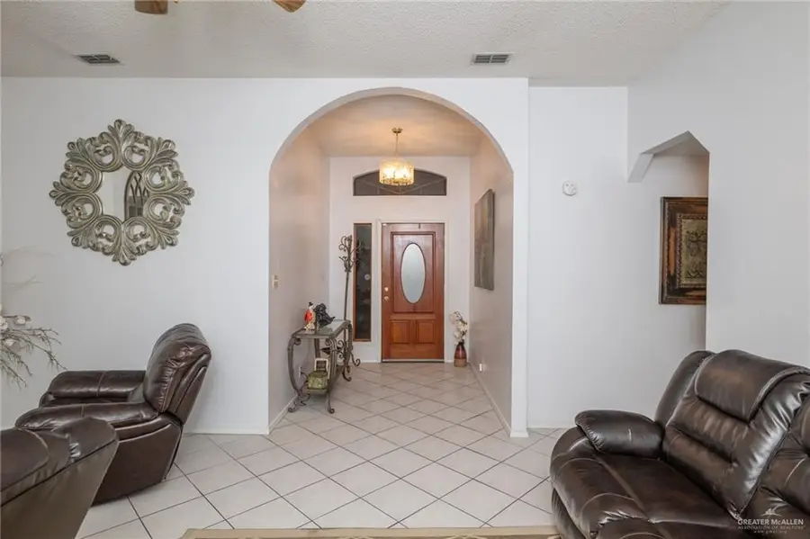 464 Palm Haven Drive, Brownsville, TX 78521 - Image #2