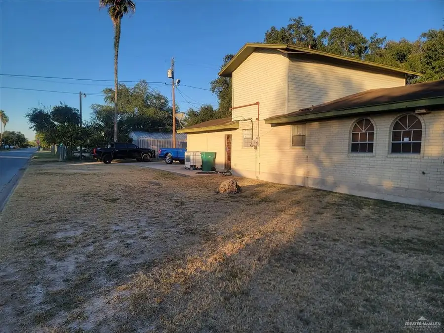 401 E Gore Avenue, McAllen Pharr, TX 78501 - Image #3