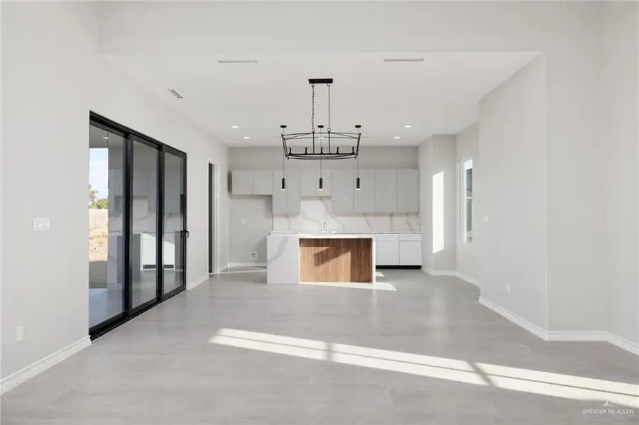 3001 S Livingston Street, Edinburg, TX 78542 - Image #3