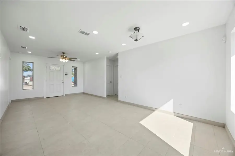 312 Sally Avenue, San Juan, TX 78589 - Image #2