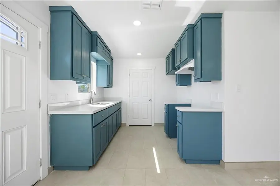 312 Sally Avenue, San Juan, TX 78589 - Image #3