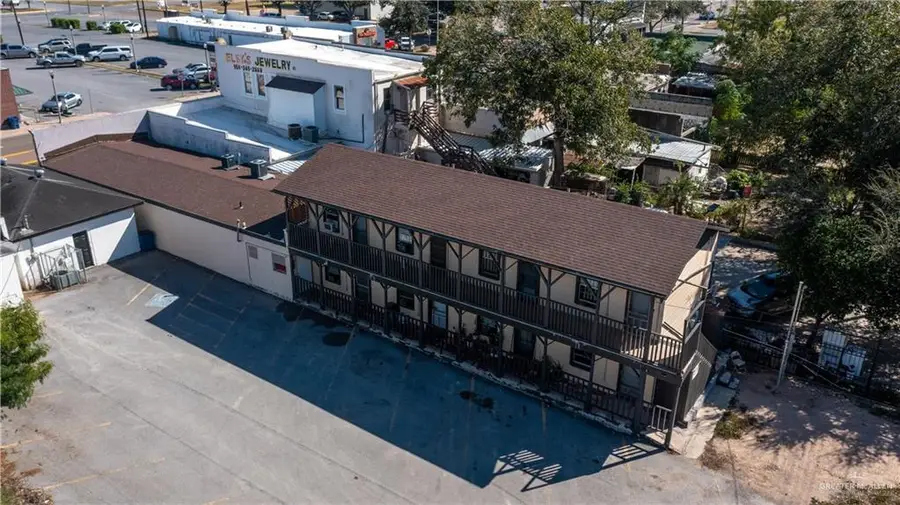 136 N Texas Avenue, Mercedes, TX 78570 - Image #3