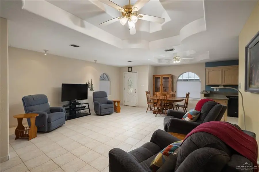 7207 Monroe Street, Mission, TX 78572 - Image #2