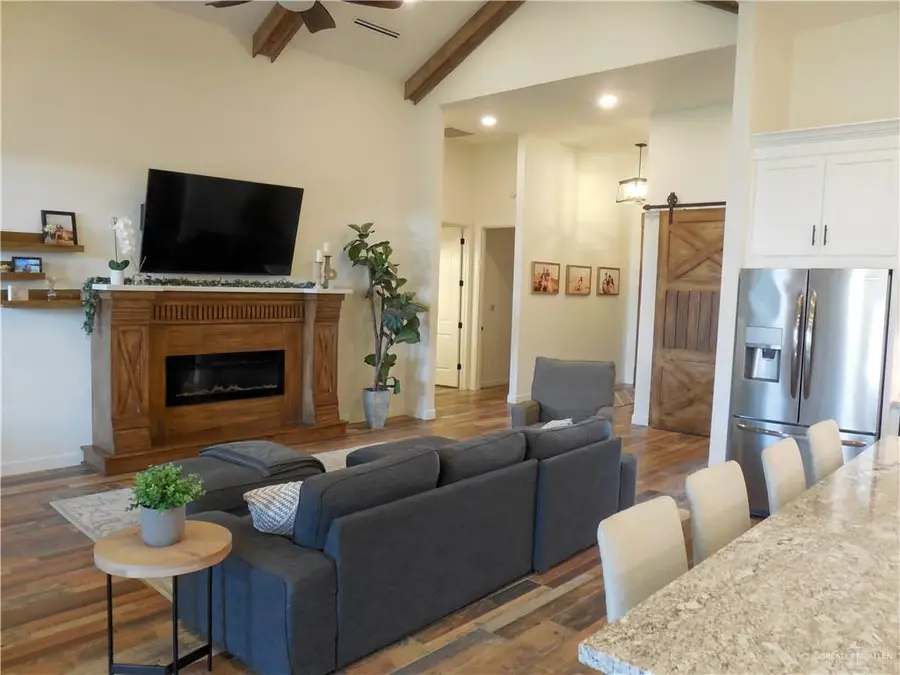 1707 Red River Avenue, Edinburg, TX 78539 - Image #3