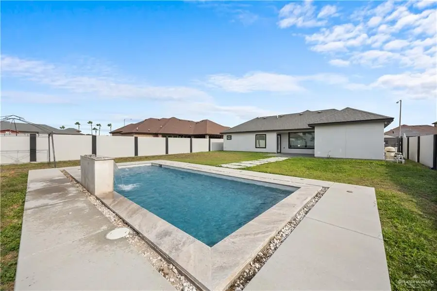 2901 E Summer Heights, San Juan, TX 78589 - Image #2